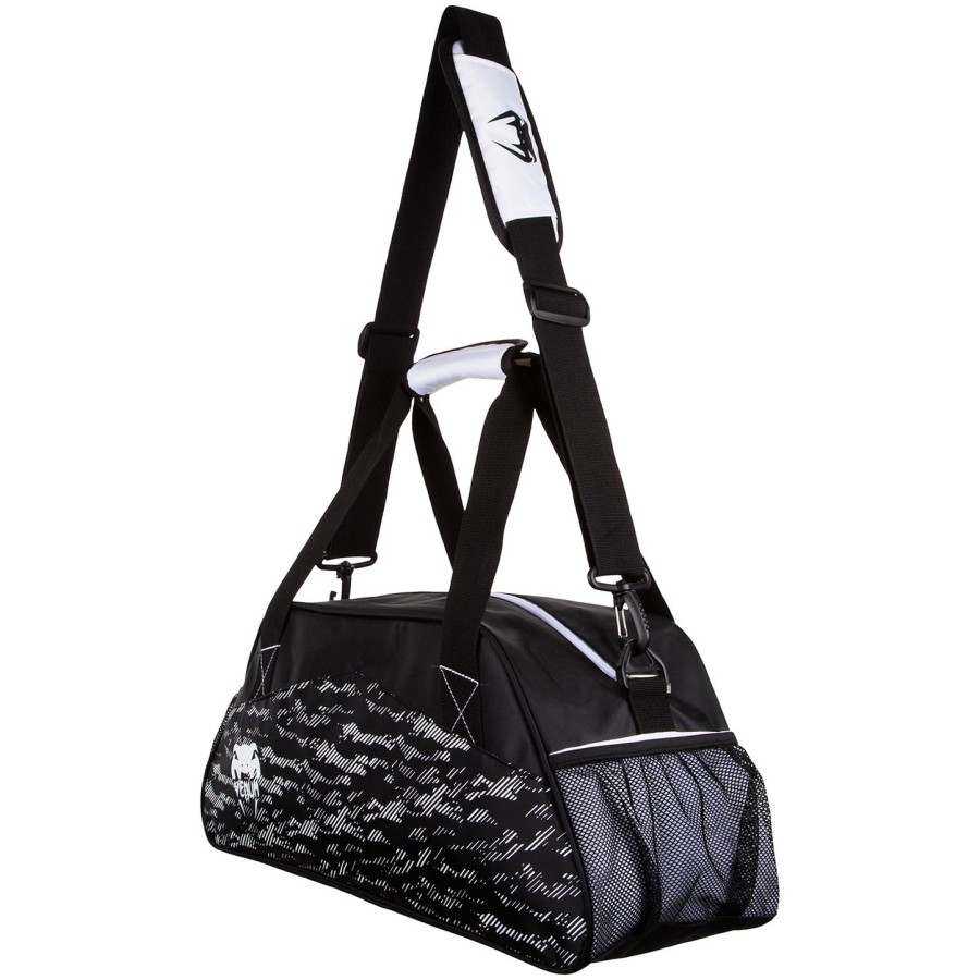 venum camoline sports bag