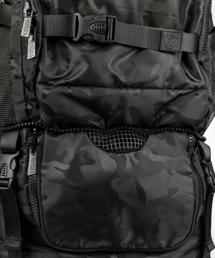 venum challenger xtrem backpack - blackdark camo