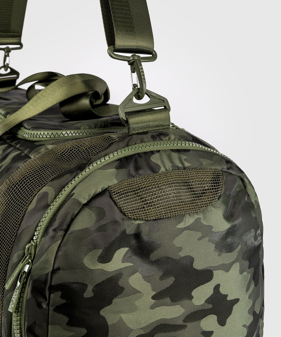 venum trainer lite sports bag - khakicamo