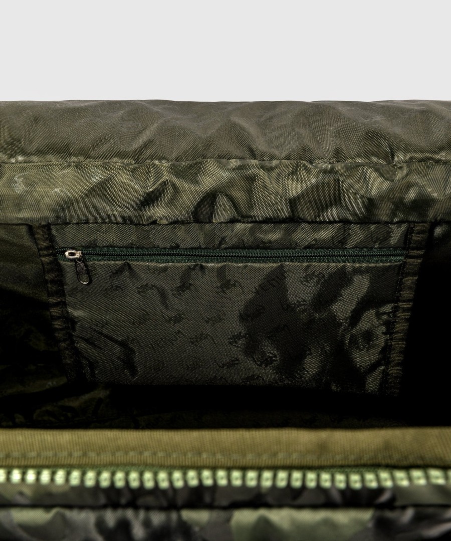 venum trainer lite sports bag - khakicamo
