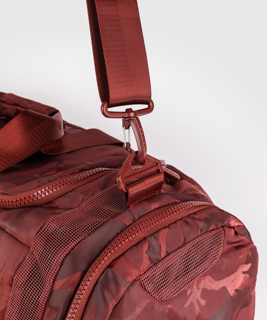 venum trainer lite sports bag - camoburgundy