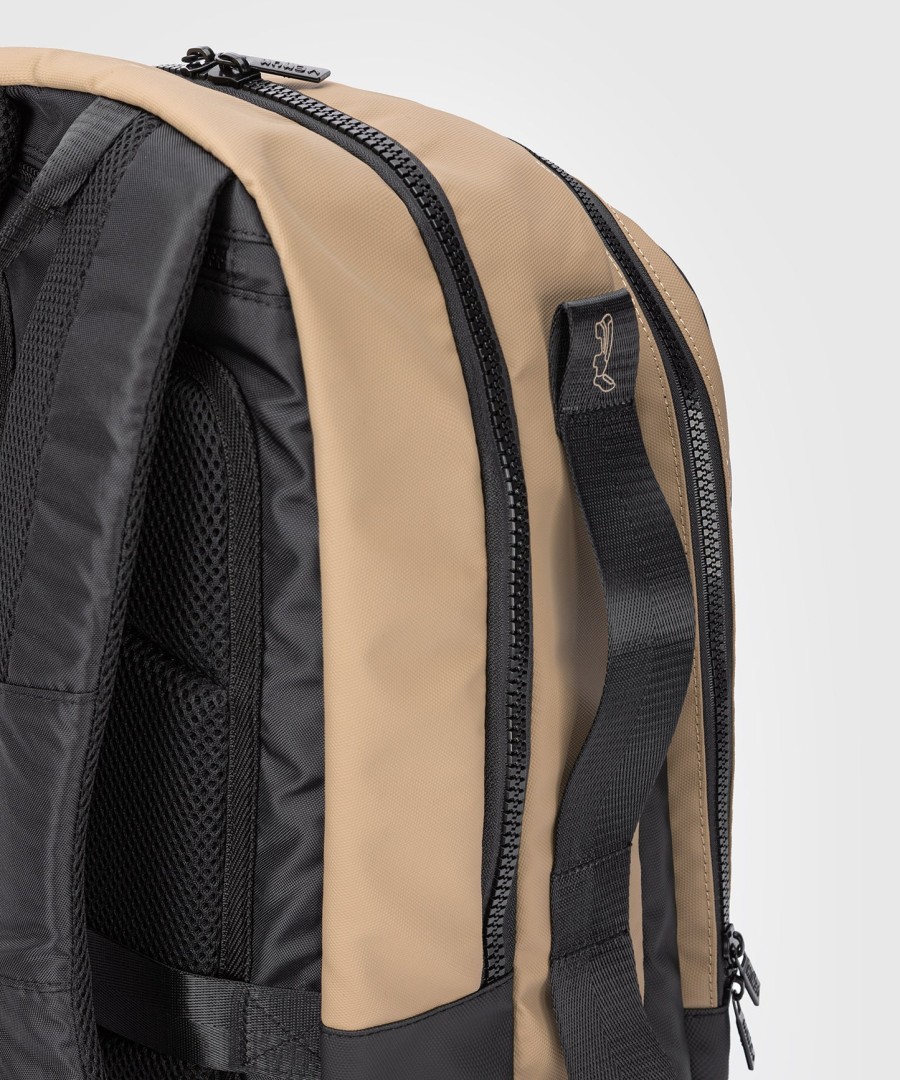 venum evo 2 backpack - blacksand