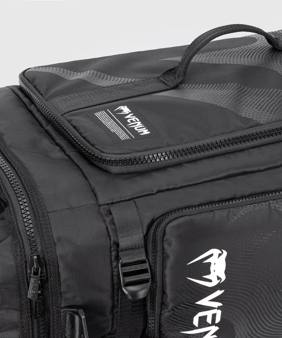 venum trainer hybrid sports bag - black