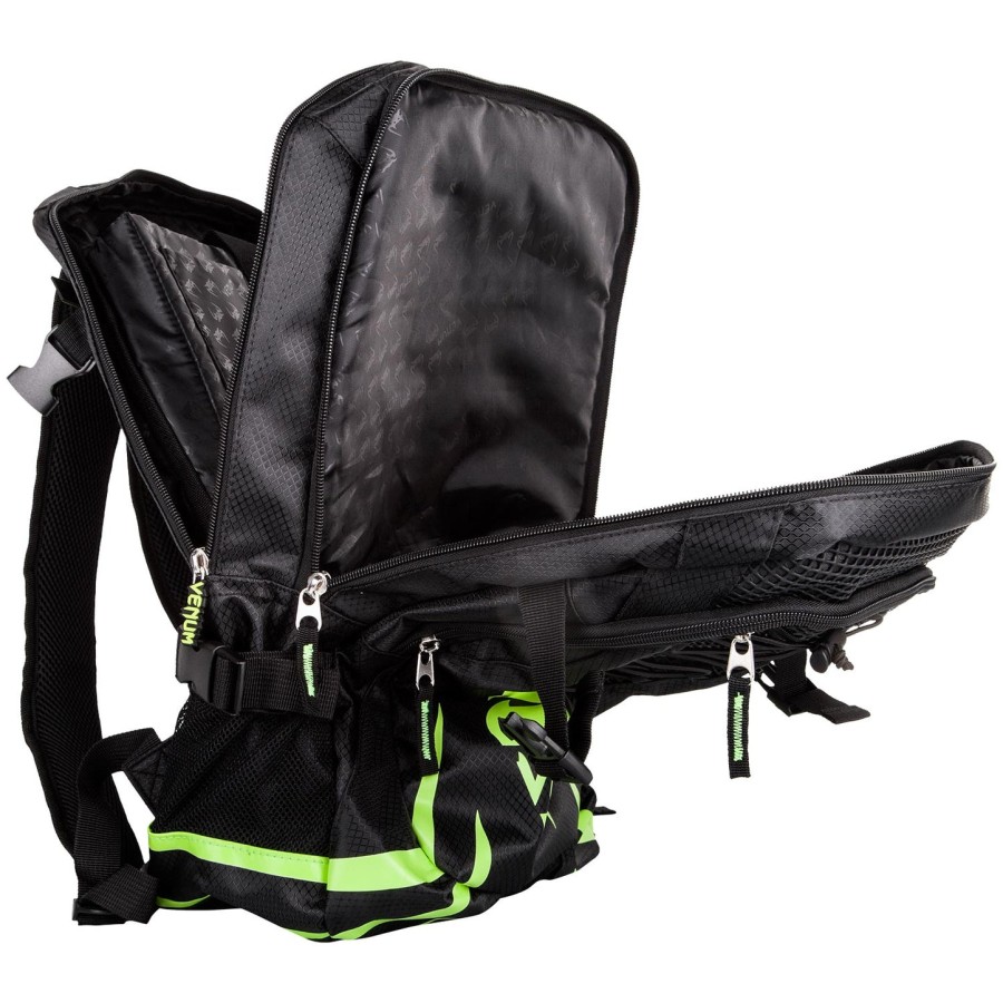venum challenger pro backpack - blackneo yellow