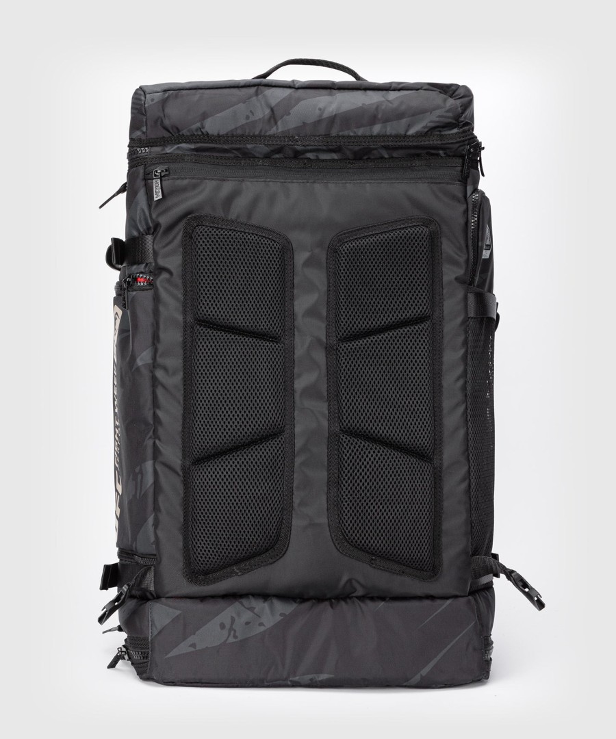 ufc adrenaline by venum fight week duffle bag - urban camo