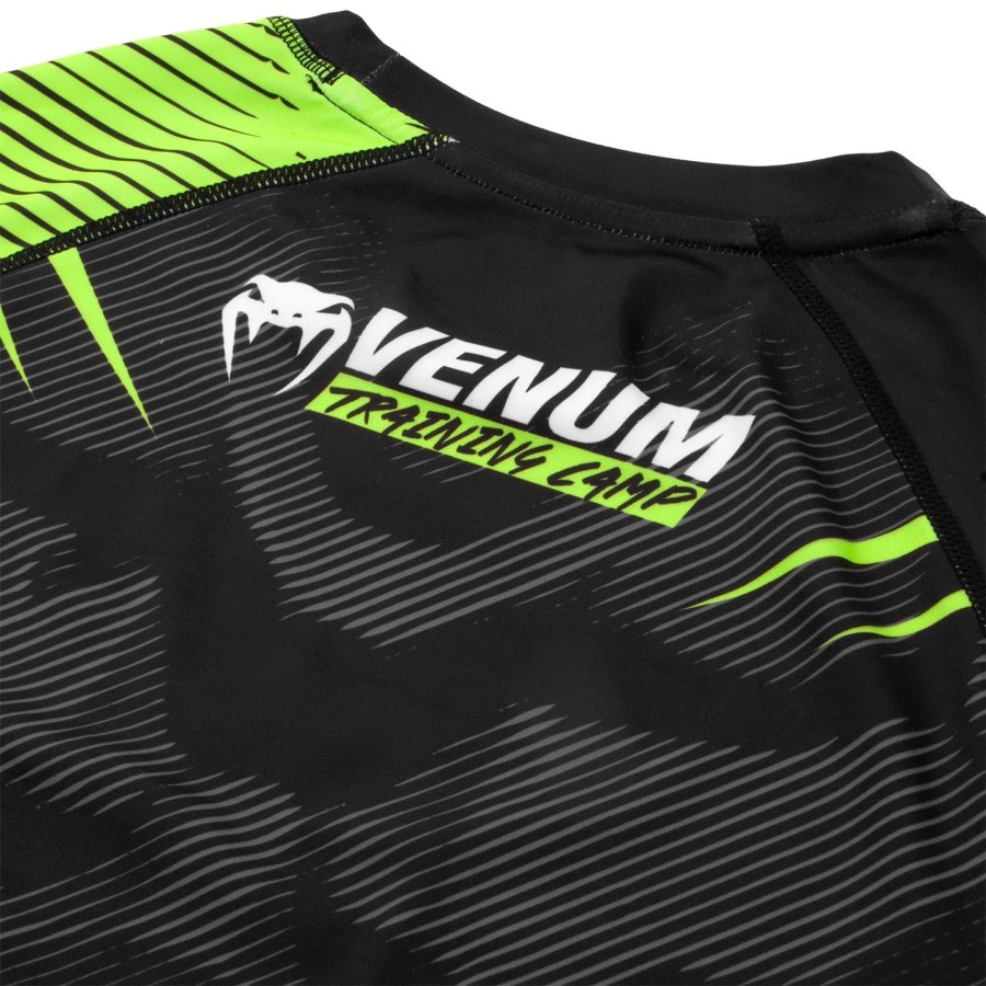 venum training camp 2.0 rashguard - short sleeves - blackneo yellow