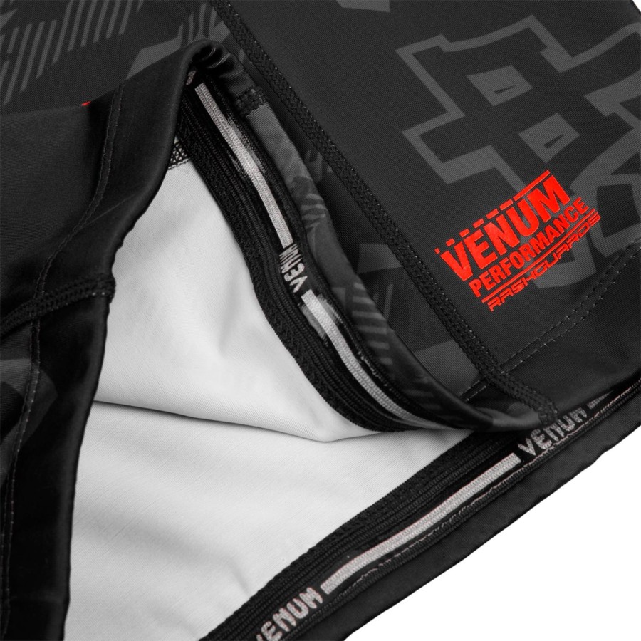 venum okinawa 2.0 rashguard - long sleeves - blackred