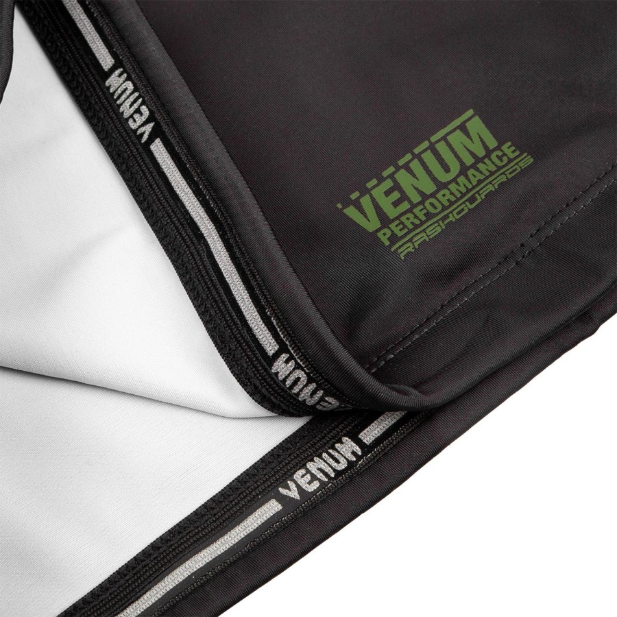 venum signature rashguard - long sleeves - blackkhaki - exclusive