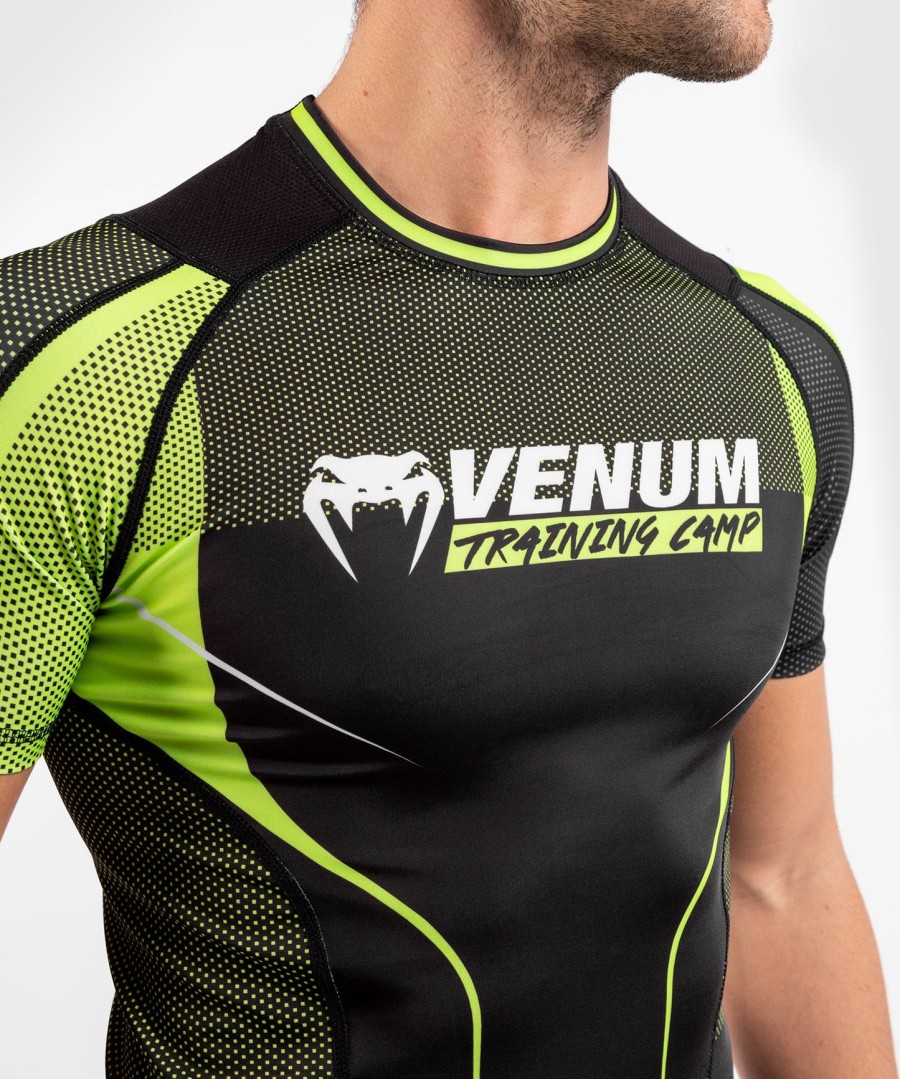 venum training camp 3.0 rashguard - short sleeves