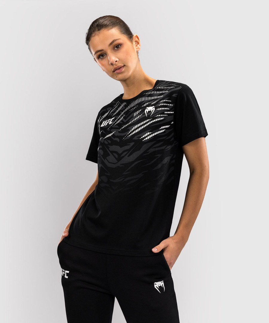 ufc fusion by venum replica women short sleeve t-shirt - black
