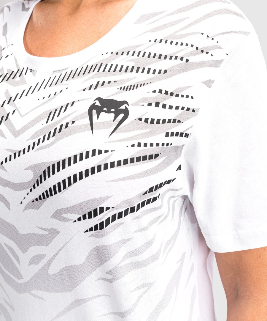 ufc fusion by venum replica women short sleeve t-shirt - white