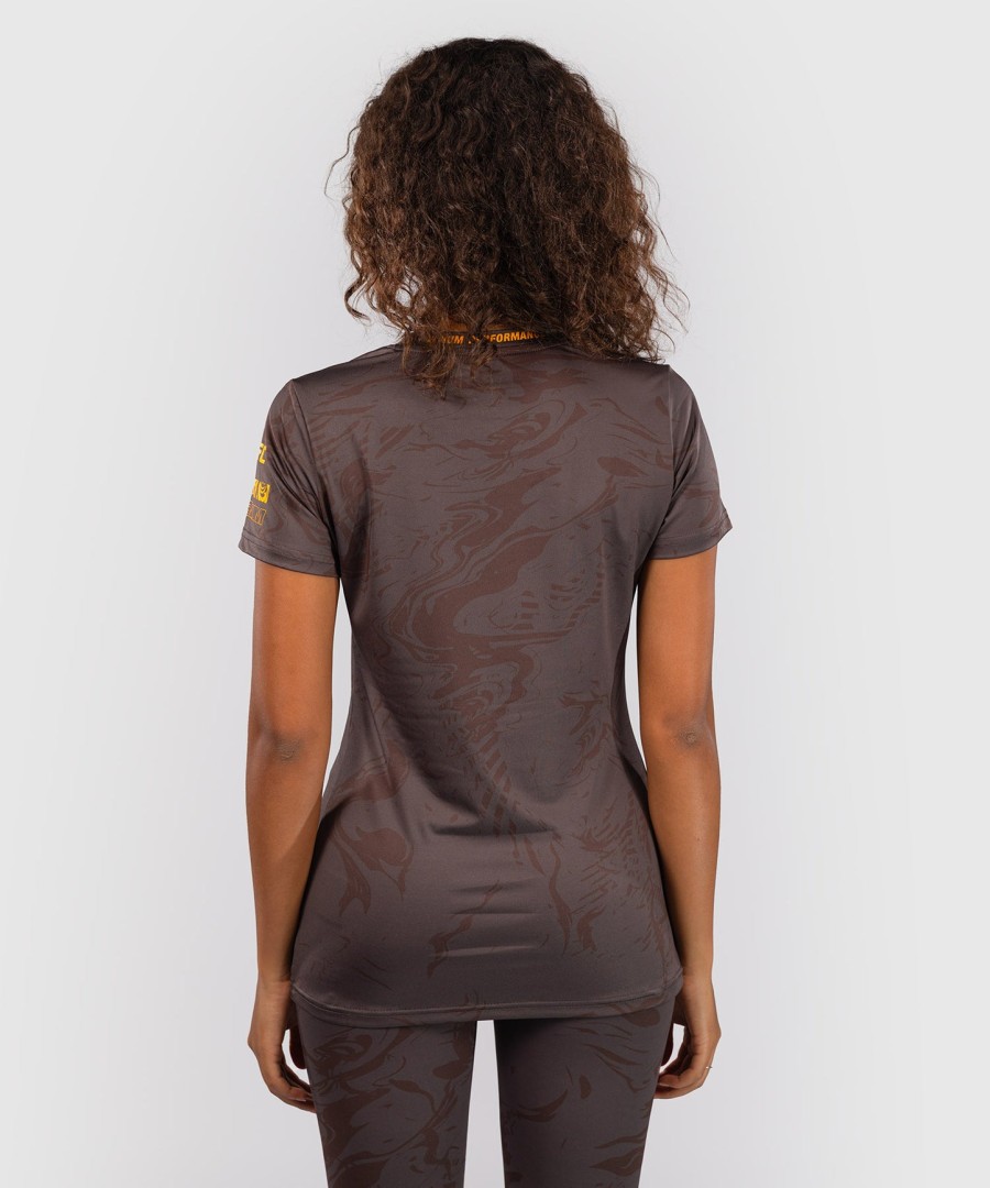 ufc fusion by venum fight week women dry-tech t-shirt - earthen brown