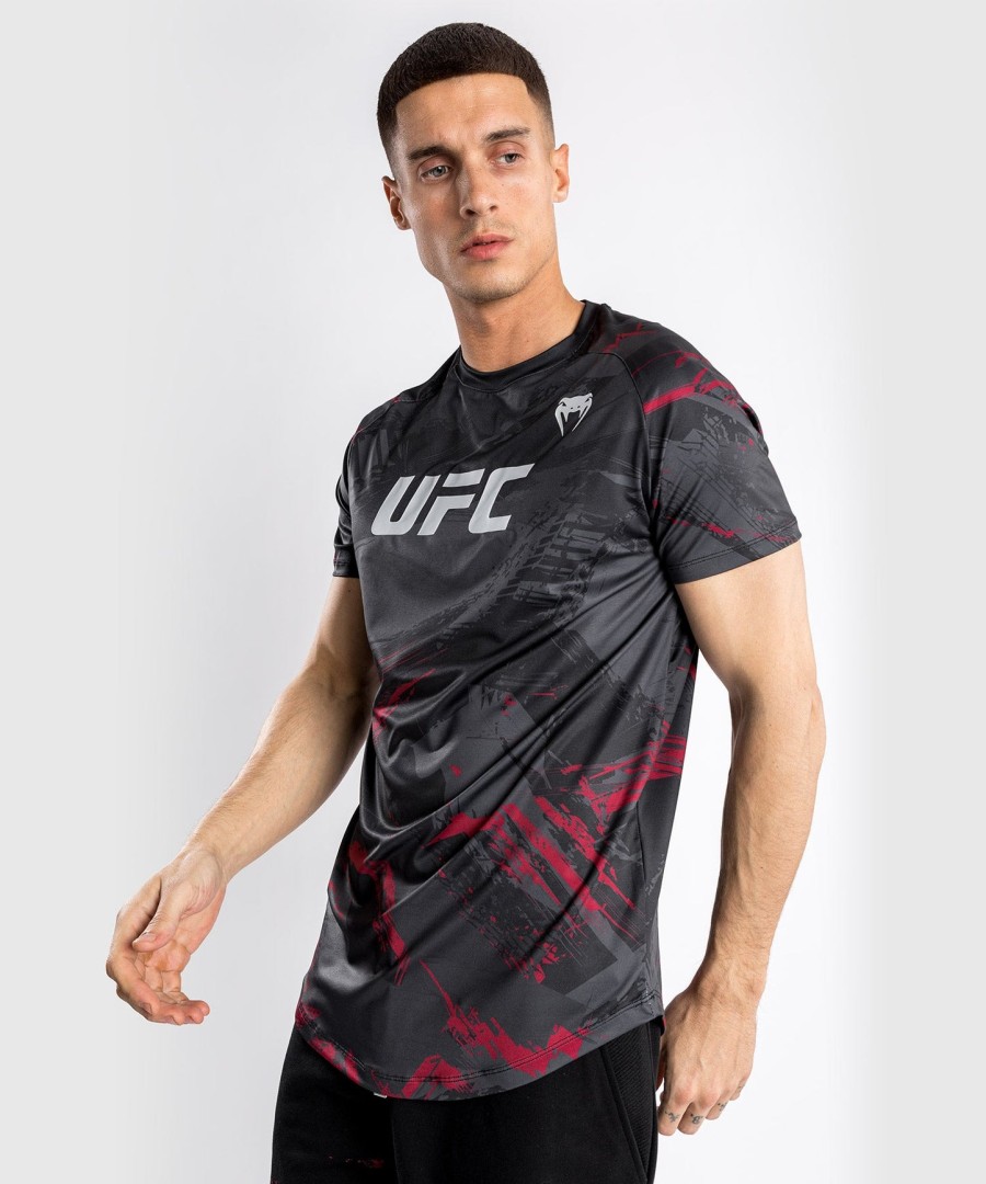 ufc venum authentic fight week 2.0 men dry tech t-shirt - black