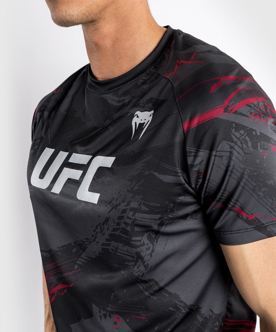 ufc venum authentic fight week 2.0 men dry tech t-shirt - black
