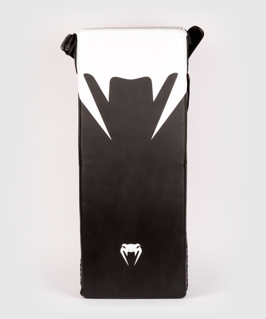 venum satchel kick shield - blackwhite
