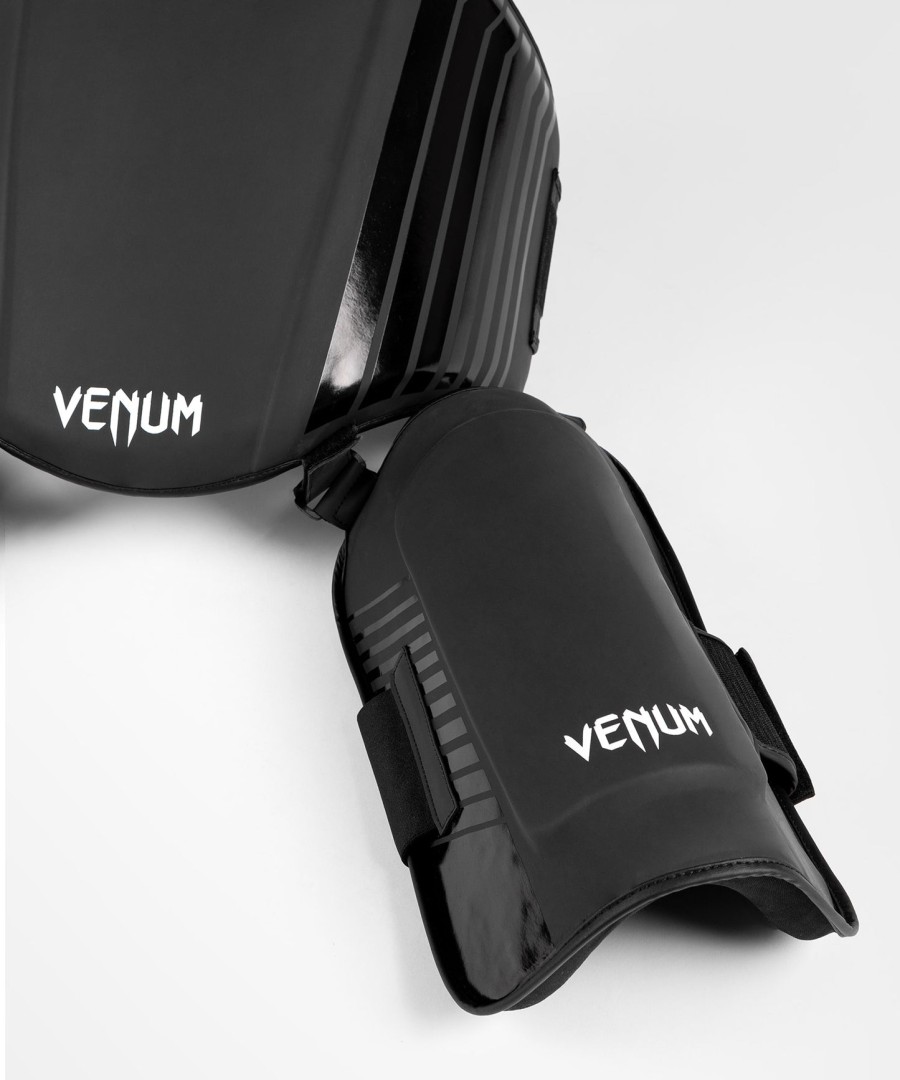 venum challenger belly and legs protector - blackwhite