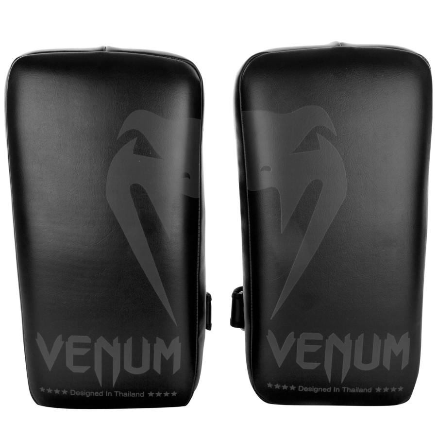 venum giant kick pads - blackblack pair