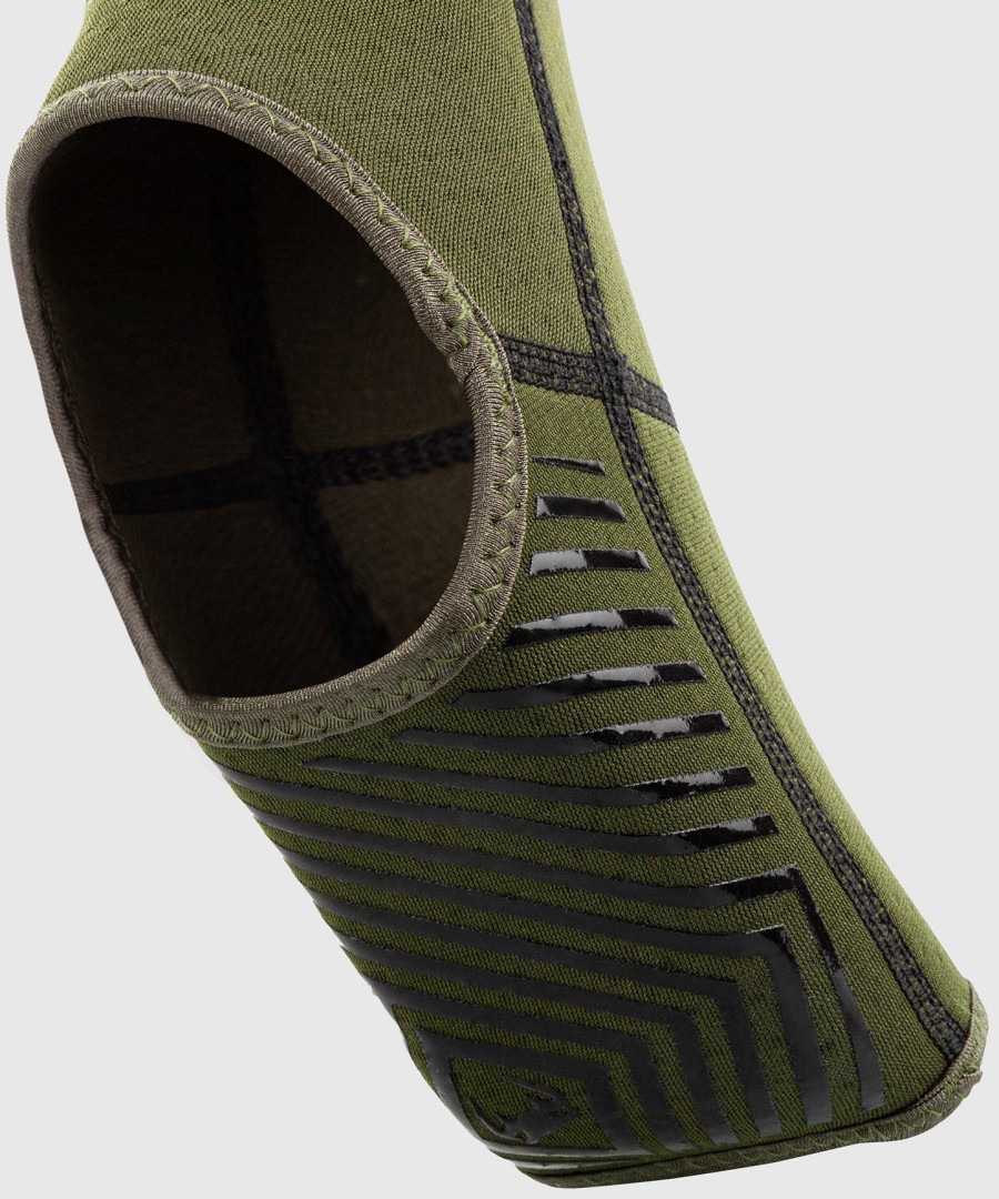 venum kontact evo foot grips