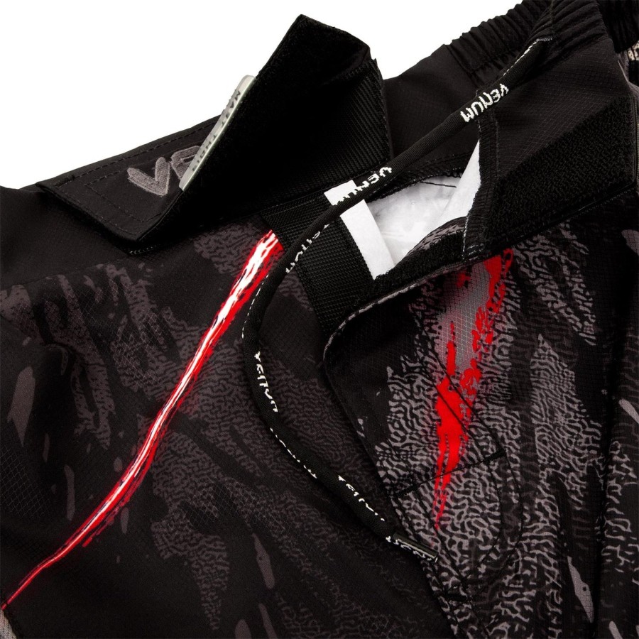venum grizzli fightshorts - blackwhite