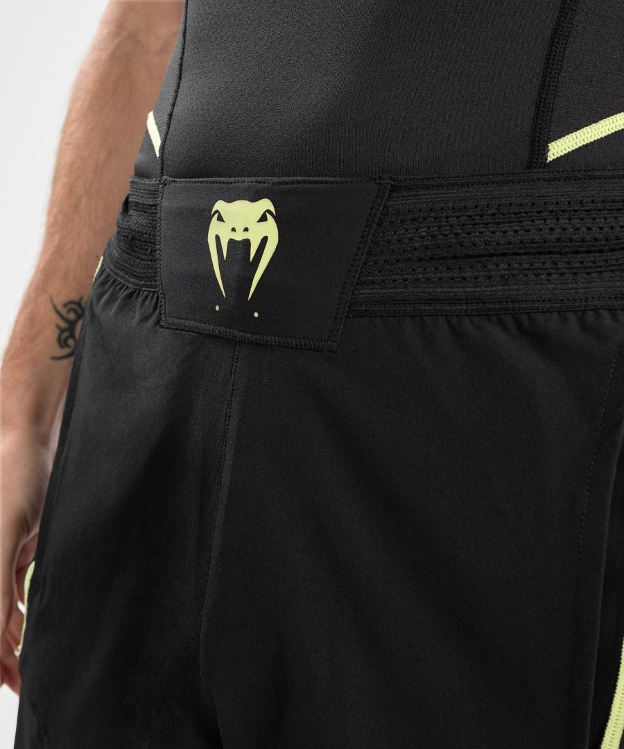 venum fusion 2.0 fightshort - blackyellow