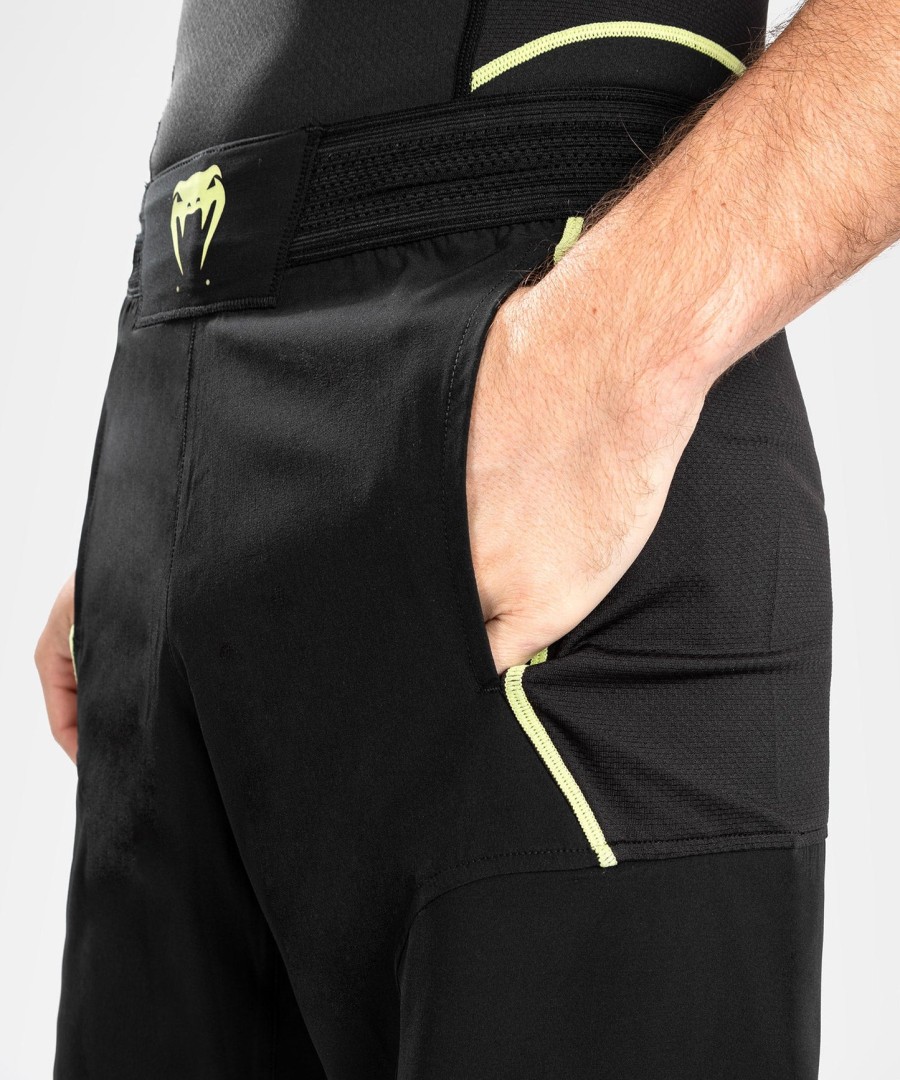 venum fusion 2.0 fightshort - blackyellow