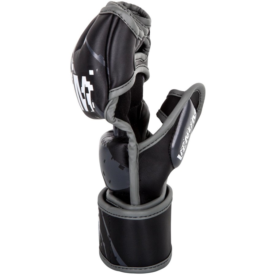 venum pixel mma gloves - blackgrey