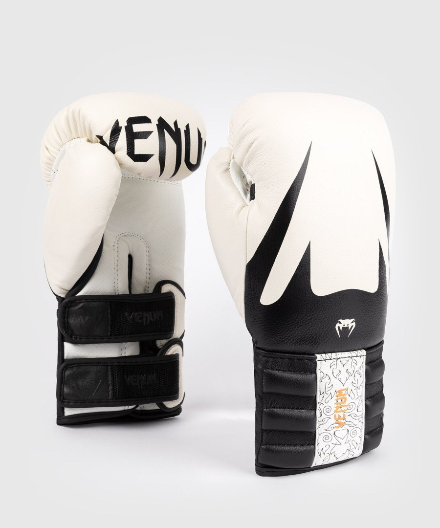 venum reverso boxing gloves - snow white black