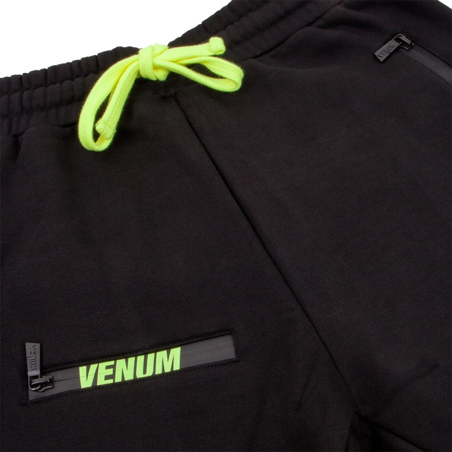 venum training camp joggers