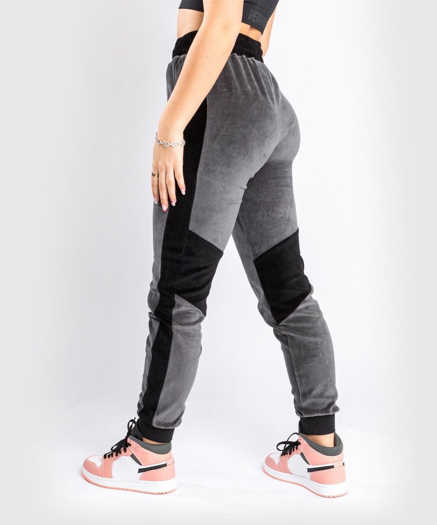 venum camoline 2.0 velvet joggers - for women - greyblack