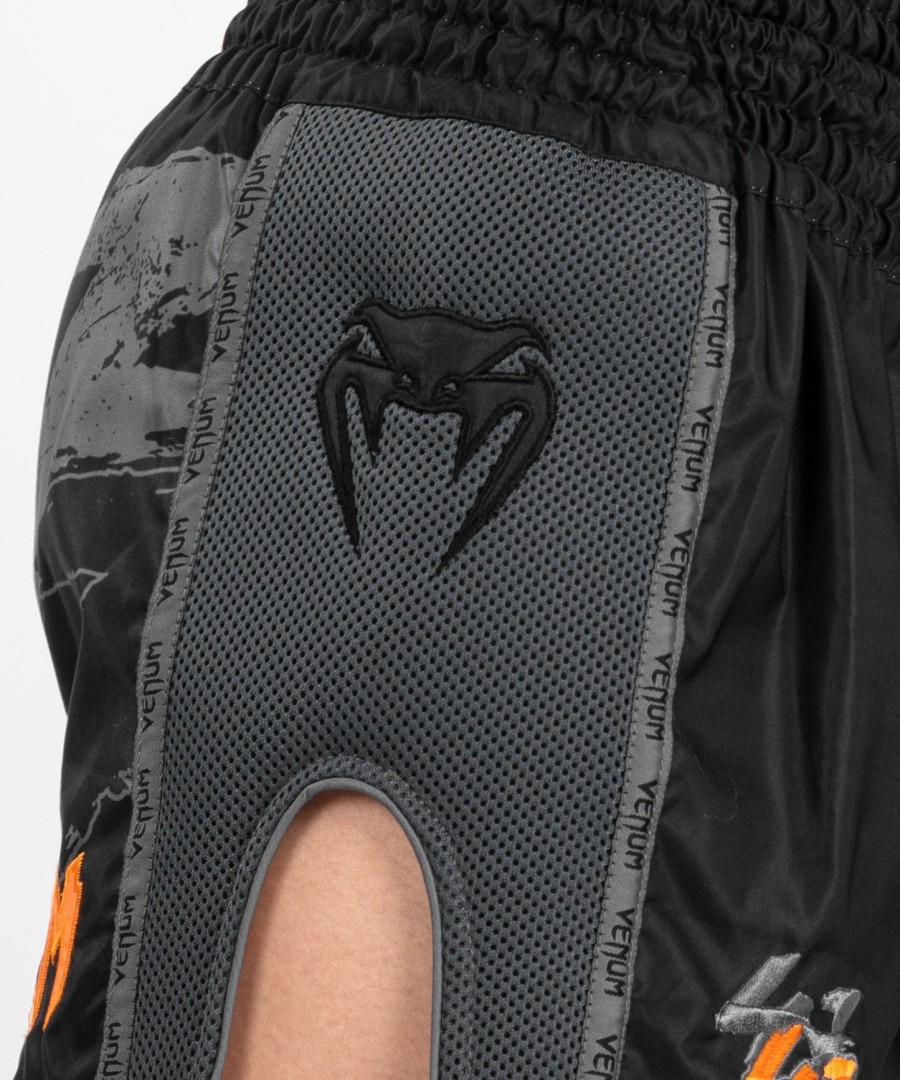 venum s47 muay thaï short - blackorange