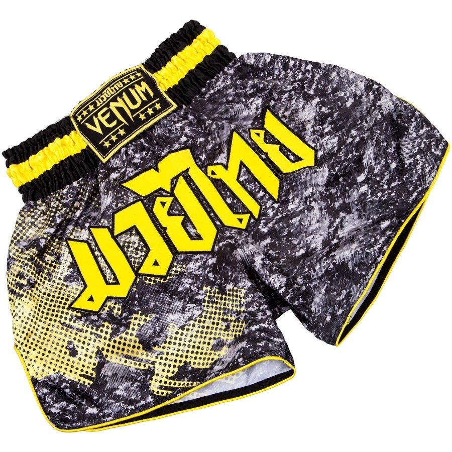 venum tramo muay thai shorts - blackyellow