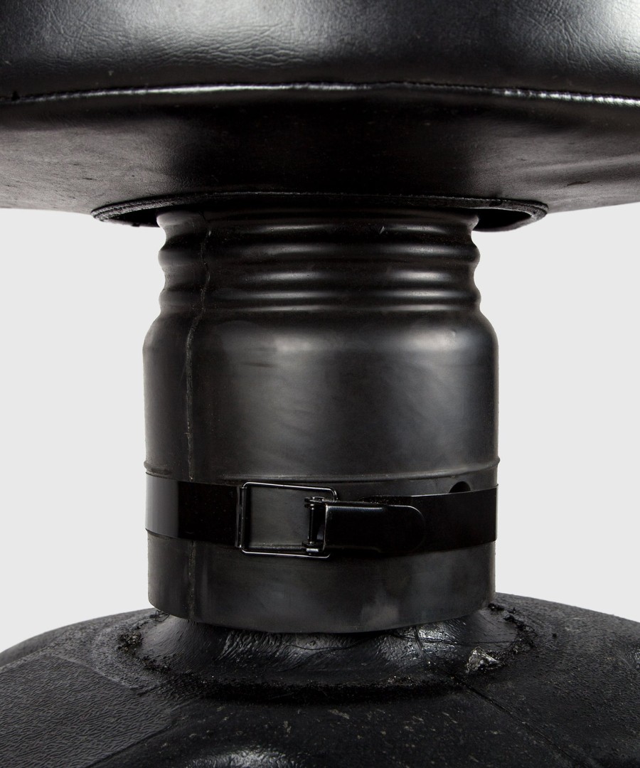 venum flex standing punching bag - blackred