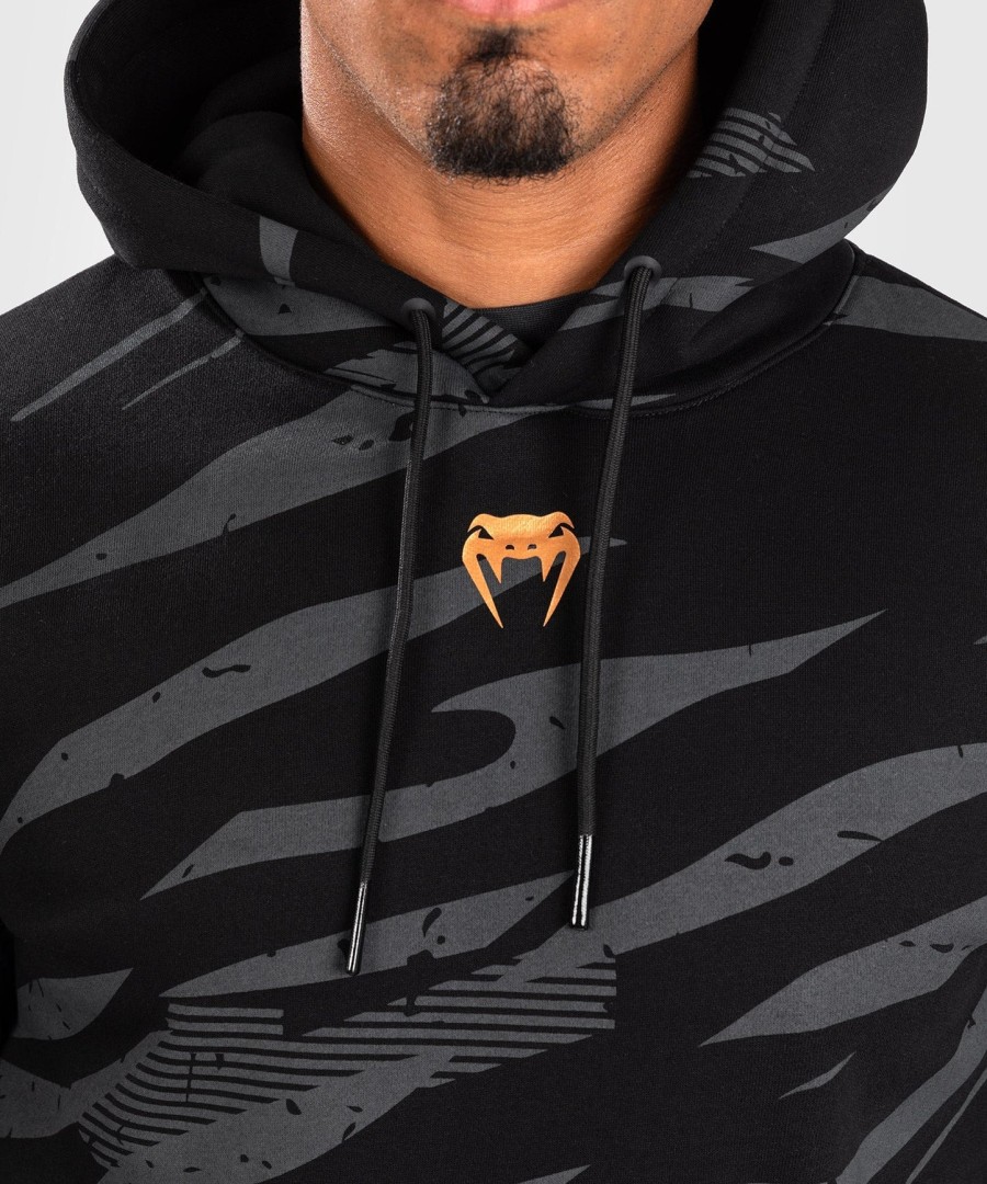 ufc adrenaline by venum fight week men pullover hoodie - urban camo
