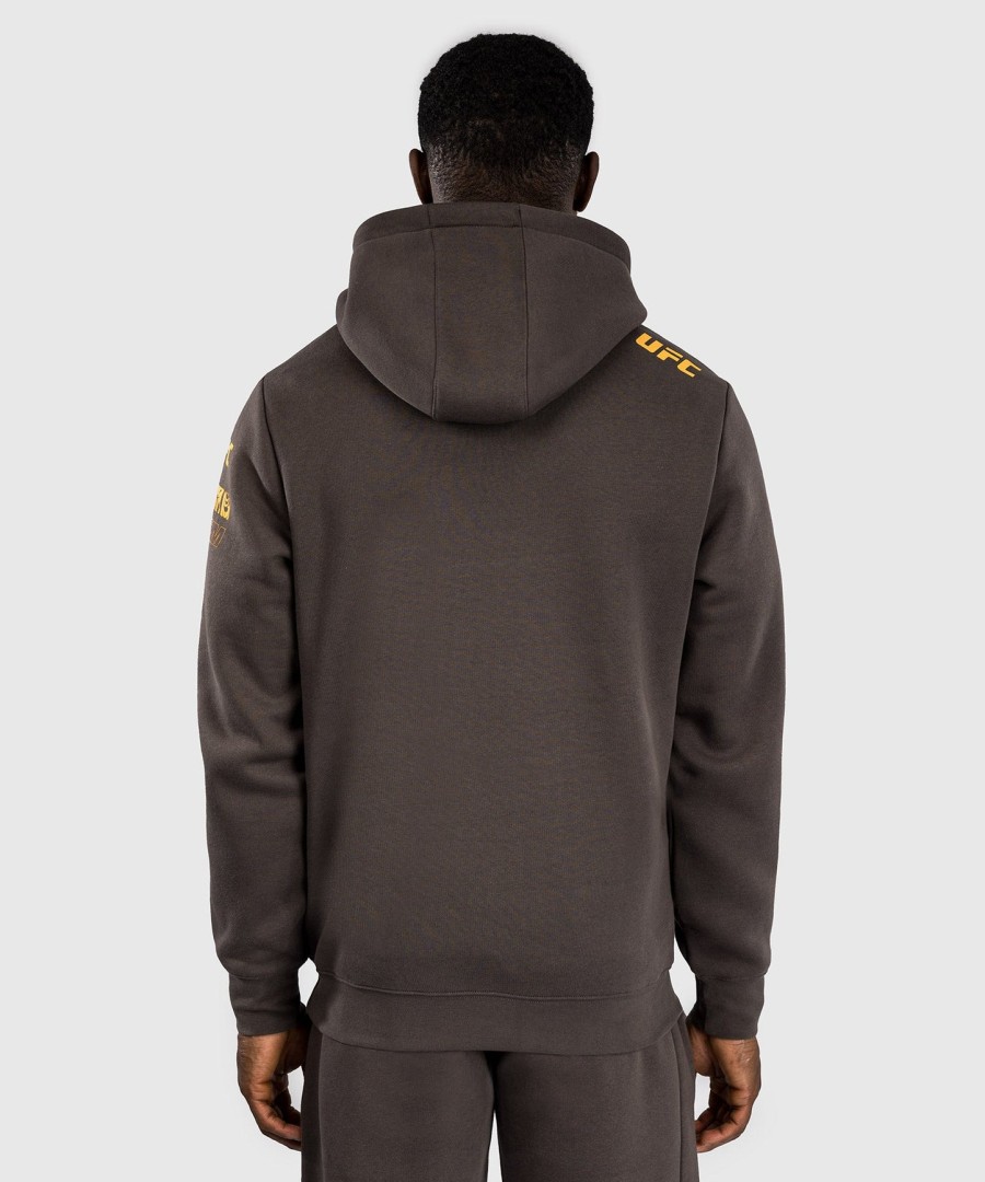 ufc fusion by venum fight week men pullover hoodie - solid earthen brown
