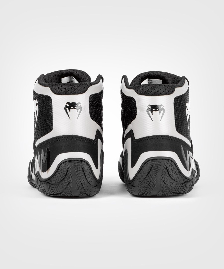 venum elite wrestling shoes - blacksand